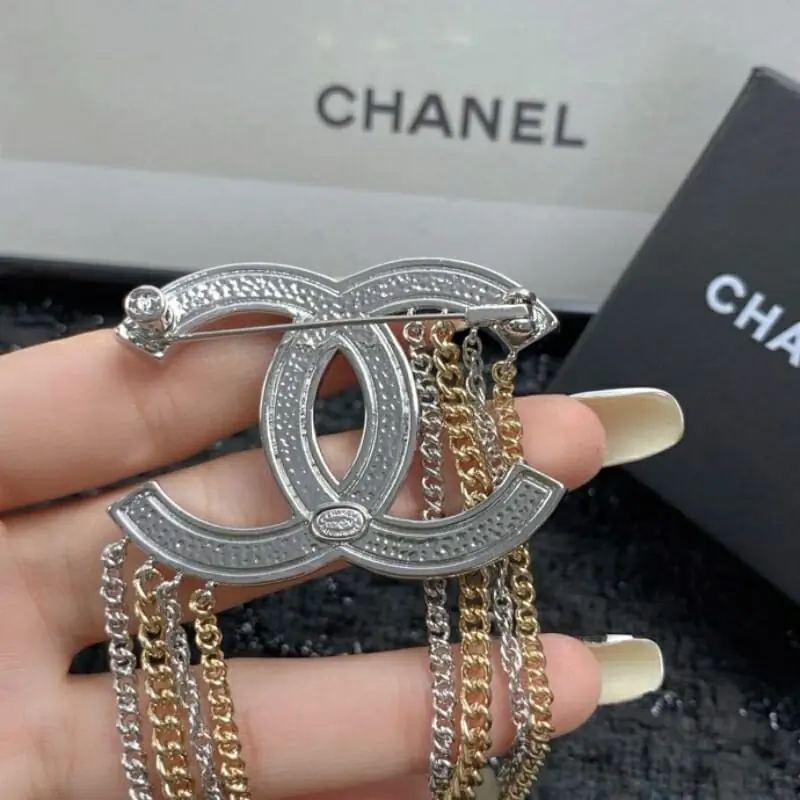 chanel brooches pour femme s_1253b774